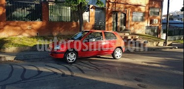 Renault Clio 1.6 usado (1999) color Rojo precio $60.000