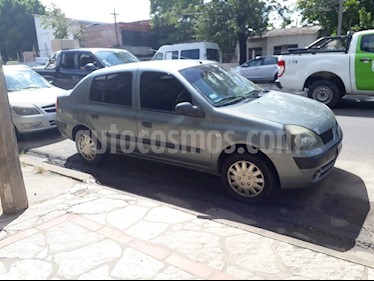 foto Renault Clio 4P 1.2 Tric Authentique Pack usado (2003) color Plata precio $128.000