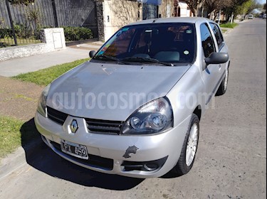foto Renault Clio 5P 1.2 Campus Pack II usado (2012) color Gris precio $265.000