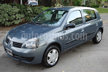 foto Renault Clio 5P 1.2 Pack Plus usado (2010) color Gris precio $1.500.000