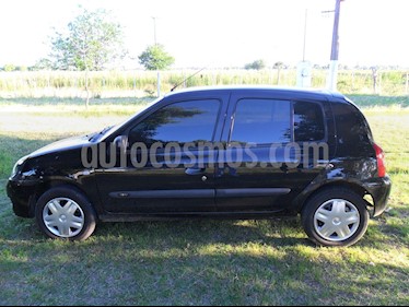 foto Renault Clio 5P 1.2 Pack usado (2010) color Negro precio $260.000