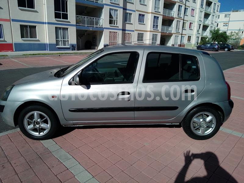 Renault Clio 1.6L Expression usado (2003) color Plata precio $38,000