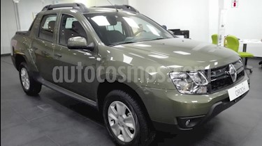 foto Renault Duster Oroch Outsider Plus 2.0 usado (2019) color Gris Oscuro precio $885.000