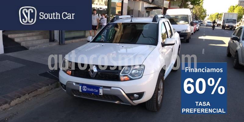 foto Renault Duster Oroch Outsider Plus 2.0 usado (2017) color Blanco precio $900.000