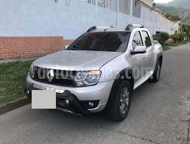 Renault Duster Oroch Dynamique 2.0 usado (2017) color Gris precio $555.000