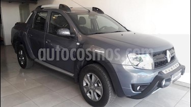 Renault Duster Oroch Outsider Plus 2.0 usado (2018) color Gris Oscuro precio $920.000
