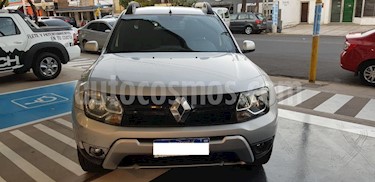 foto Renault Duster Oroch Dynamique 2.0 usado (2016) color Gris Claro precio $570.000