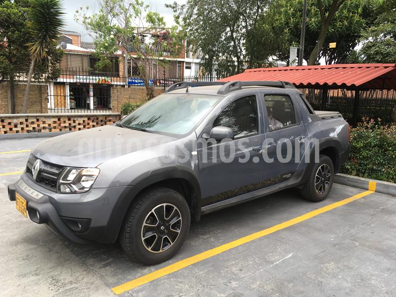 Renault Duster Oroch Dakar 4x2 usado (2018) color Gris Acero precio $49.000.000