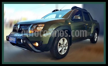 Foto venta Auto usado Renault Duster Oroch Outsider (2017) color Verde Oscuro precio $693.000