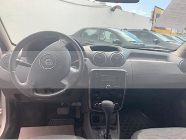 Foto Renault Duster 5p Dynamique L4/2.0 Aut usado (2013) color Plata precio $150,000