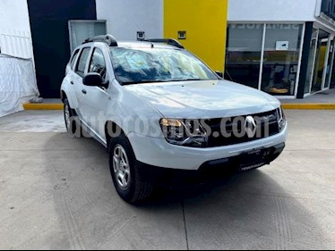 Foto Renault Duster 5p Zen L4/2.0 Aut usado (2018) color Blanco precio $205,000