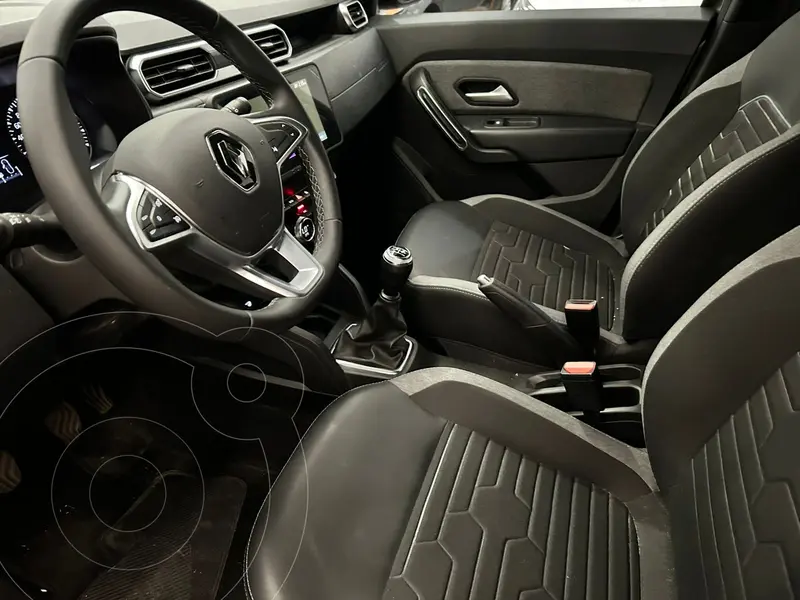 Foto Renault Duster Iconic usado (2023) color caf financiado en mensualidades(enganche $152,656 mensualidades desde $6,662)