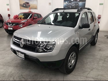 foto Renault Duster Zen Aut usado (2018) color Plata precio $220,000