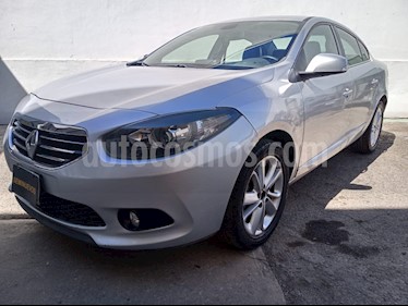 foto Renault Fluence Privilege CVT usado (2014) color Plata Ultra precio $150,000