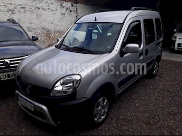 foto Renault Kangoo 2 Break 1.6 Sportway usado (2016) color Gris Claro precio $460.000