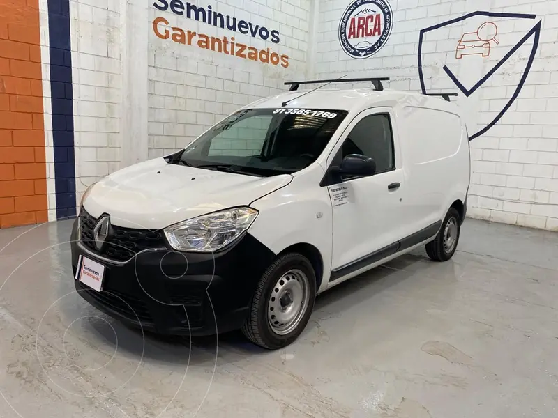 Foto Renault Kangoo Intens usado (2023) color Blanco precio $247,000