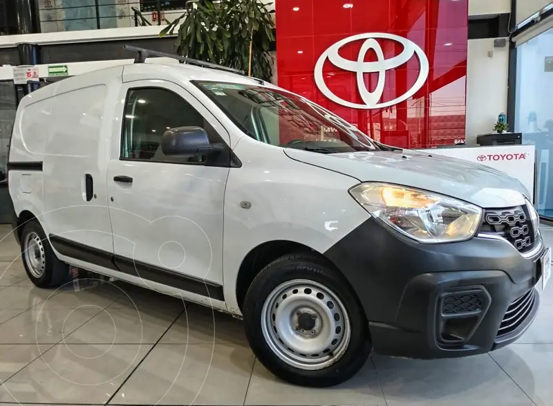 Foto Renault Kangoo Intens usado (2023) color Blanco financiado en mensualidades(enganche $102,410 mensualidades desde $4,400)