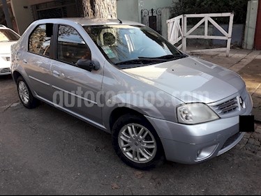foto Renault Logan 1.5 dCi Luxe usado (2008) color Plata precio $155.900