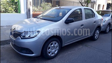 foto Renault Logan 1.6 Authentique Pack I usado (2015) color Gris Estrella precio $375.000
