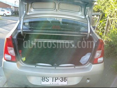 foto Renault Logan 1.6 Dynamique AC usado (2008) color Gris precio $2.500.000