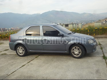Foto Renault Logan 1.6 E2 Lujo Full Equipo 2009 usado (2009) color Azul precio u$s1.800