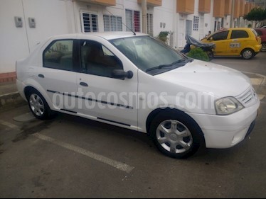 Foto venta Carro Usado Renault Logan 1.6 Expression AA Mec 4P (2008) color Blanco precio $14.500.000
