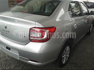 foto Renault Logan 1.6 Expression usado (2019) color Gris Claro precio $699.000