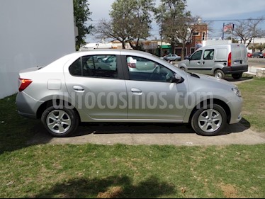 Foto Renault Logan 1.6 Privilege usado (2019) color Gris Claro precio $722.160