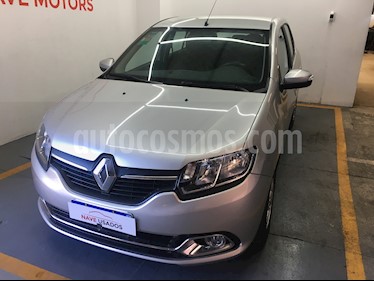 foto Renault Logan 1.6 Privilege usado (2016) color Gris precio $500.000