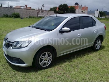 foto Renault Logan 1.6L Expresion Pack II usado (2016) color Gris Claro precio $283.000