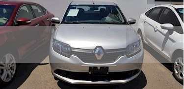 Foto Renault Logan 4p Zen L4/1.6 Man usado (2018) color Plata precio $165,000