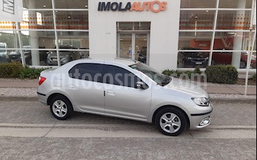 Renault Logan 1.6 Privilege usado (2017) color Gris Acero precio $640.000