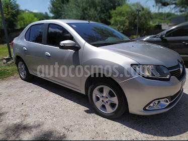 Renault Logan 1.6 Privilege usado (2014) color Gris Estrella precio $400.000