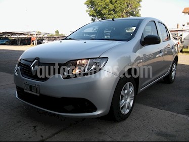 foto Renault Logan 1.6 Authentique Plus usado (2014) color Gris Acero precio $380.000