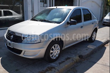 Renault Logan 1.6 Confort usado (2012) color Gris precio $380.000