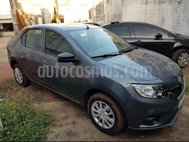 foto Renault Logan 1.6 Life usado (2020) color Gris precio $790.000