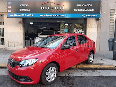 Renault Logan - usado (2018) color Rojo precio $489.900