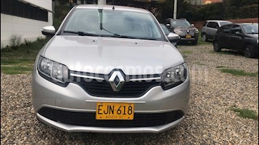 foto Renault Logan Expression usado (2018) color Gris Estrella precio $32.700.000