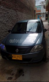 foto Renault Logan 1.4L Familier usado (2011) color Azul Gris precio $18.000.000