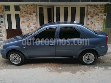 foto Renault Logan 1.4L Familier usado (2012) color Azul Gris precio $16.500.000