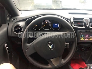 foto Renault Logan Life Polar usado (2020) color Gris Estrella precio $40.000.000