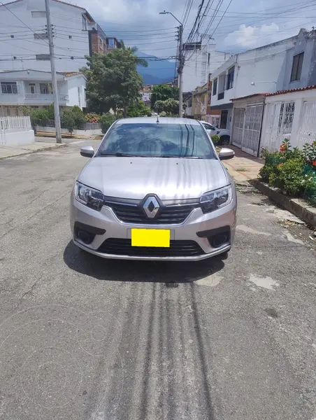 2021 Renault Logan Life