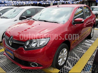 foto Renault Logan Exclusive Aut usado (2018) color Rojo Fuego precio $37.900.000