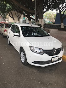 foto Renault Logan Expression Aut usado (2016) color Blanco Glaciar precio $139,000