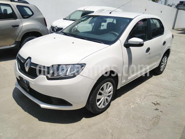 Renault Logan 4P EXPRESSION L4/1.6 MAN usado (2017) color Blanco precio $140,000
