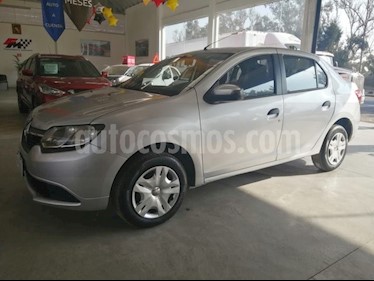 Renault Logan Expression usado (2017) color Plata precio $130,000