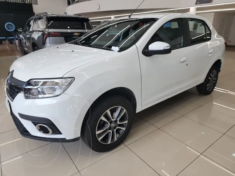 Foto Renault Logan Intens usado (2023) color Blanco financiado en mensualidades(enganche $50,376 mensualidades desde $5,080)