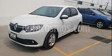foto Renault Logan Dynamique usado (2015) color Blanco Glaciar precio $143,000