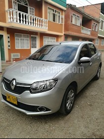 foto Renault Logan Privilege usado (2016) color Plata precio $29.900.000