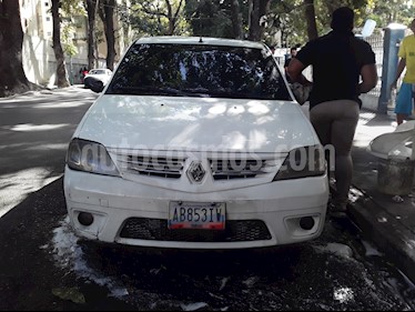 Renault Logan 1.6 E2 Lujo Full Equipo 2009 usado (2009) color Blanco precio u$s1.400